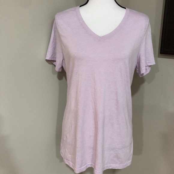 *TIME AND TRU* Essential V-Neck Short Sleeve Shirt - Picture 4 of 9